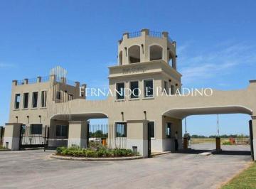 Terreno · 800m² · Lote en Venta Barrio Privado Santo Domingo.