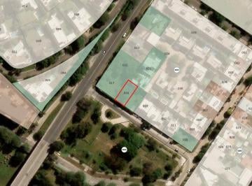 Terreno , Córdoba · Terreno en Venta - Barrio Urca - Gran Entorno - Frente a Plaza