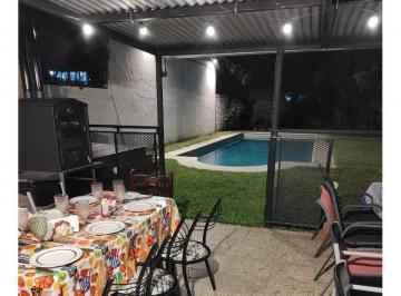 Casa · 160m² · 4 Ambientes · 2 Cocheras · Casa en Venta en San Miguel, G. B. a. Zona Norte, Argentina