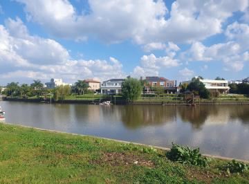 Terreno · 900m² · Terreno en Venta en Barrio San Benito con Salida Al Rio, Villanueva, Tigre