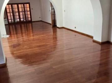 Casa de 6 ambientes, Córdoba · Alquiler Importante Casa Cerro de Las Rosas - 4 Dorm. - 3 Baños - Pileta