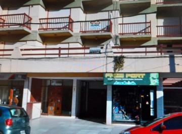 Garage · 15m² · Cochera Cubierta Sobre Peatonal