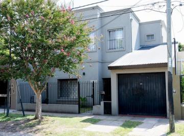 Casa · 178m² · 5 Ambientes · 1 Cochera · Venta Casa 5 Ambientes - Hurlingham