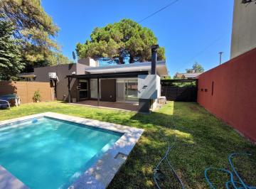 Casa · 74m² · 3 Ambientes · 1 Cochera · Casa en Venta PH Villa Elisa con Pileta Planta Baja 2 Dorm. Parrilla Aire Alarma