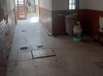 PH de 3 ambientes, Tres de Febrero · 3 Amb C/gge y Local