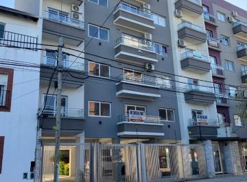 Departamento · 53m² · 3 Ambientes · Departamento de Dos Ambientes Calle Mopreno Al 900 Moron