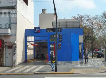 Local comercial · 79m² · Alquiler Local en Esquina Mataderos