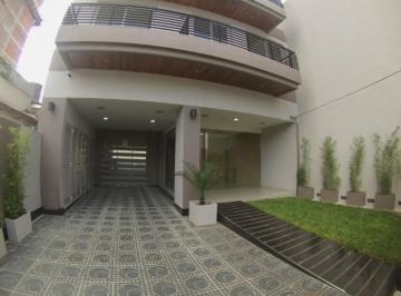Departamento de 1 ambiente, Monte Castro · Hermoso Monoambiente Al Frente Monte Castro Alquiler!