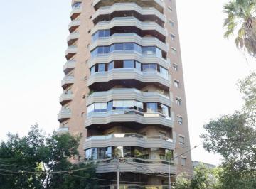 Departamento · 150m² · Piso de Categoría en El Mejor Boulevard de Santa Fe.