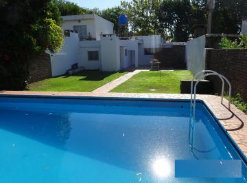 Casa de 5 ambientes, Funes · Vendo Excelente Propiedad, Zona Privilegiada de Funes.