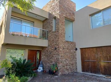 Casa de 4 ambientes, Presidente Perón · Casa de 4 Ambientes con Piscina en Venta El Rebenque Canning