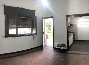 PH · 70m² · 3 Ambientes · PH en Venta - 2 Dorm. 1 Baño - 75 m² - Lanús