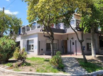 Casa de 5 ambientes, Merlo · Alquiler de Casa de Dos Plantas en Merlo Centro (Lado Norte)