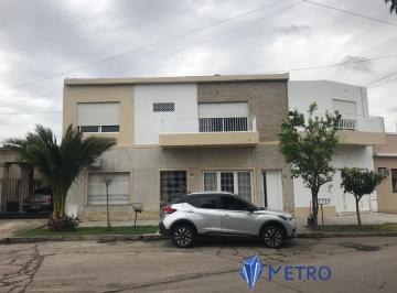 PH · 120m² · 6 Ambientes · 1 Cochera · PH en Venta 6 Ambientes en Ramos Mejia Balcon y Jardin Financiacion