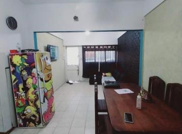 PH · 58m² · 3 Ambientes · PH en Venta - 2 Dorm. 1 Baño - 62 m² - La Plata