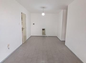 Departamento de 3 ambientes, Córdoba · Alquiler Departamento 2 Dorm. y Cochera San Martin
