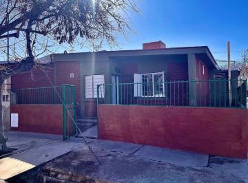 Casa · 70m² · 3 Ambientes · Venta Casa, 2 Dorm. Villa Nueva