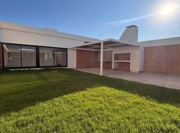 Casa de 3 ambientes, Córdoba · Casa 2 Dorm. en Venta en Docta Excelente Ubicación
