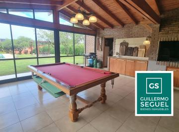 Casa de 7 ambientes, Mendiolaza · Country 4 Hojas – Casa de 4 Dorm. Sobre Bv Principal y Tremendo Quincho