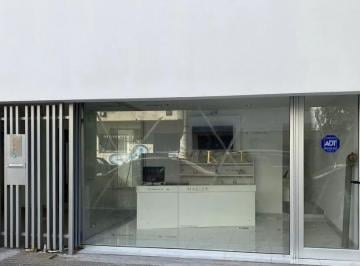 Oficina comercial · 90m² · 5 Ambientes · Oficina en Venta - 4 Salones 1 Baño - 199 m² - La Plata