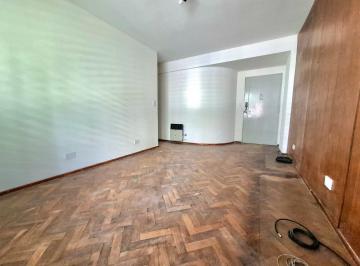 Departamento · 1m² · 4 Ambientes · Bv. Oroño 213 Piso 1