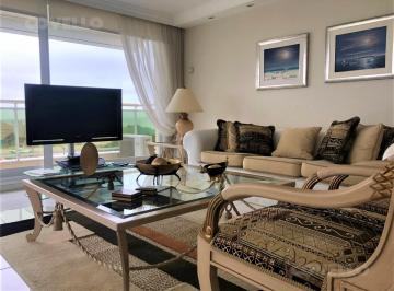 Departamento · 131m² · 5 Ambientes · 1 Cochera · Departamento en Venta y Alquiler 3 Dorm. Playa Mansa
