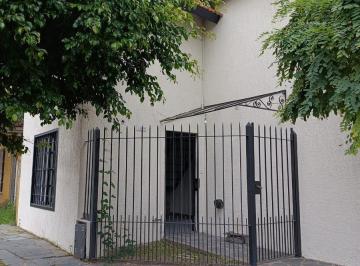 PH · 70m² · 3 Ambientes · PH en Venta en Castelar