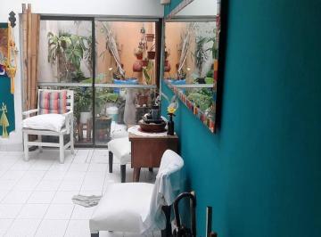 Departamento · 130m² · 4 Ambientes · Dúplex en Venta - 2 Dorm. 2 Baños - 230 m² - Paternal