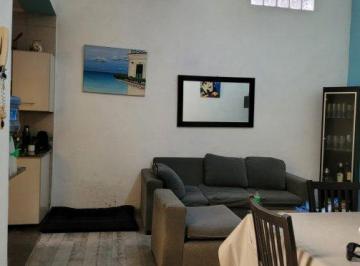 PH · 120m² · 4 Ambientes · PH en Venta - 3 Dorm. 1 Baño - 120 m² - San Cristóbal