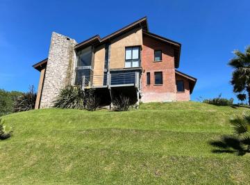 Casa · 296m² · 5 Ambientes · 1 Cochera · Casa en Venta - 4 Dorm. 3 Baños - Cochera - 1.022 m² - Cariló