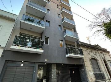 Departamento · 58m² · 2 Ambientes · 1 Cochera · Departamento de 1 Dormitorio C/ Vestidor en Venta en 13 E/ 59 y 60