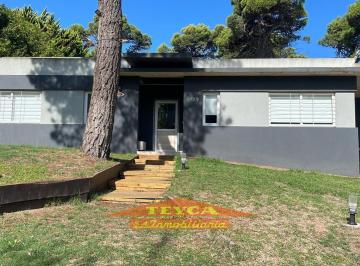 Casa · 185m² · 4 Ambientes · Casa en Venta, Zona Golf, Pinamar