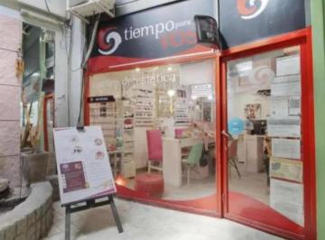 Local comercial · 54m² · 3 Ambientes · Local en Venta - 3 Ambientes 1 Baño - 54,22 m² - Flores