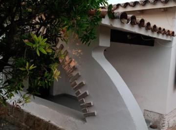 Estilo Arquitectónico Añoso  · Dueño Vende Propiedad Unica en Carlos Paz