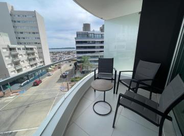 Foto1 · Terraza con Vista Al Puerto