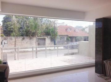 Local comercial · 40m² · 2 Ambientes · Local en Venta - 2 Baños - 68 m² - Lomas de Zamora