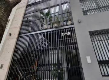 Departamento · 100m² · 3 Ambientes · Departamento en Alquiler - 2 Dorm. 1 Baño - 120 m² - Coghlan