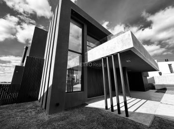 Casa · 650m² · 8 Ambientes · 2 Cocheras · Casa en Alquiler a La Laguna en Marinas en Puertos de Escobar