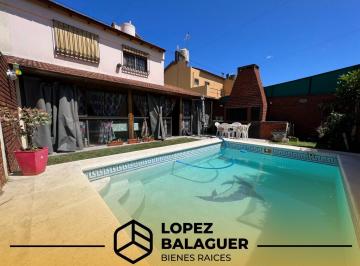 Casa · 163m² · 4 Ambientes · 2 Cocheras · Casa Duplex de 4 Ambientes 3 Dorm. Pileta, Apto Credito - Ciudad Evita