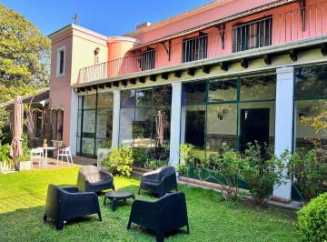 Casa · 695m² · 12 Ambientes · 4 Cocheras · Alq. Casona Soñada Casco Histórico Refaccionada