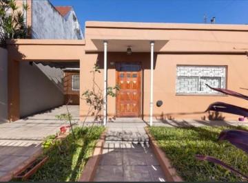 Casa · 65m² · 3 Ambientes · 1 Cochera · Venta Casa 3 Amb en Haedo, El Palomar