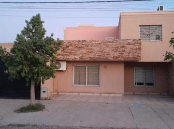 Casa · 148m² · 5 Ambientes · 2 Cocheras · Casa en Venta en Alto Rodeo