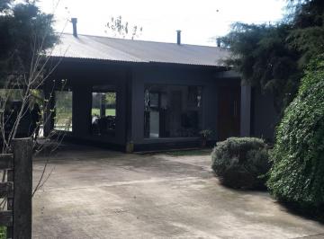 Casa de 6 ambientes, Marcos Paz · Vende Casa en El Moro Marcos Paz - Parola Inmobiliaria