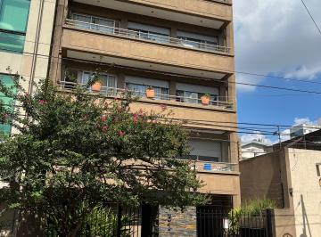 Departamento de 3 ambientes, San Isidro · Martínez Centro: Moderno Depto de 3 Ambientes con Cochera, Balcón, Sum y Terraza