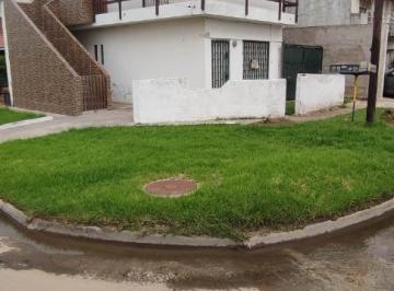 PH · 36m² · 2 Ambientes · 1 Cochera · Casa PH en Venta - Faro Norte