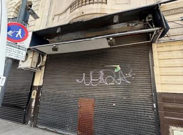 Local comercial de 1 ambiente, Once · Local Comercial en El Corazon de Once! Tucuman y Azcuenaga