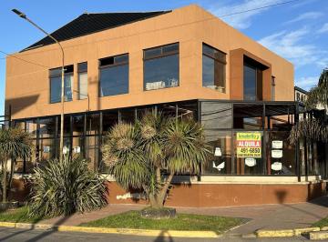 Local comercial · 500m² · Local en Constitución