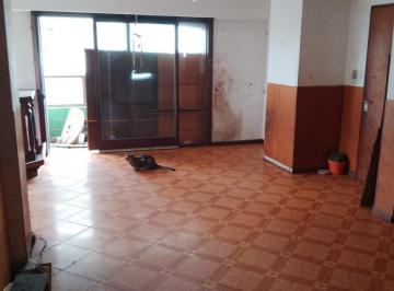 Departamento · 100m² · 5 Ambientes · 1 Cochera · Departamento en Venta - 3 Dorm. 2 Baños - Cochera - La Plata