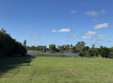 Terreno · 825m² · Lote Al Agua en Barrio San Francisco, Villanueva