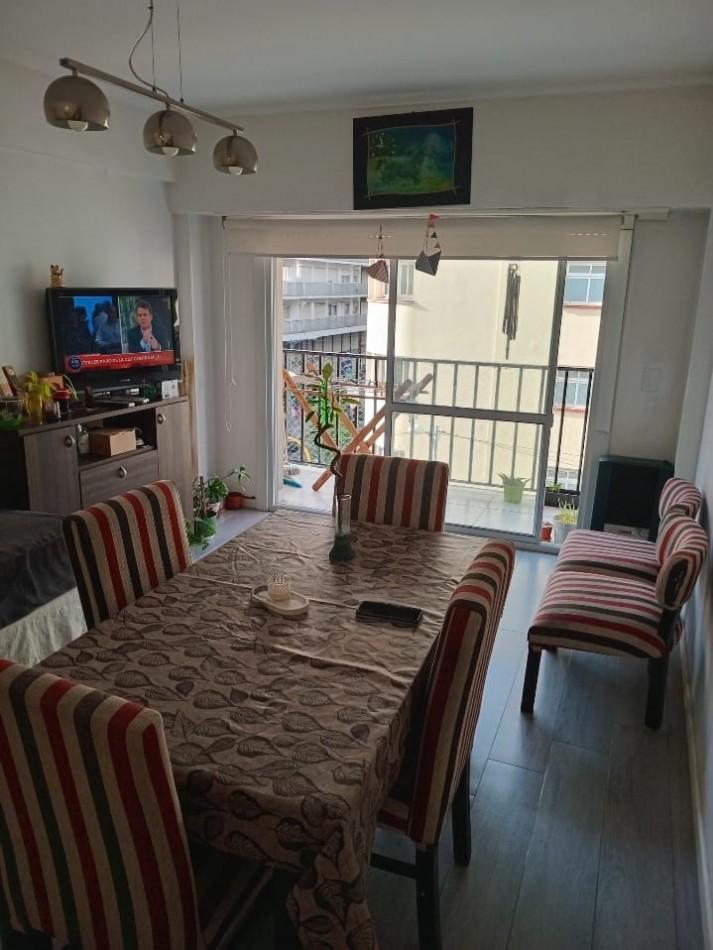 Depto 3 amb, 55m² con balcón y ascensor — Microcentro